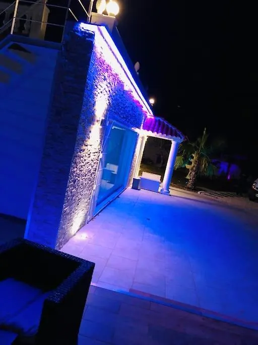 Sunny Villa Mijas With Large Pool Free Parking 马拉加 度假居